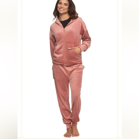 Felina Ladies' 2-piece Velour Set, NWT - Picture 1 of 6